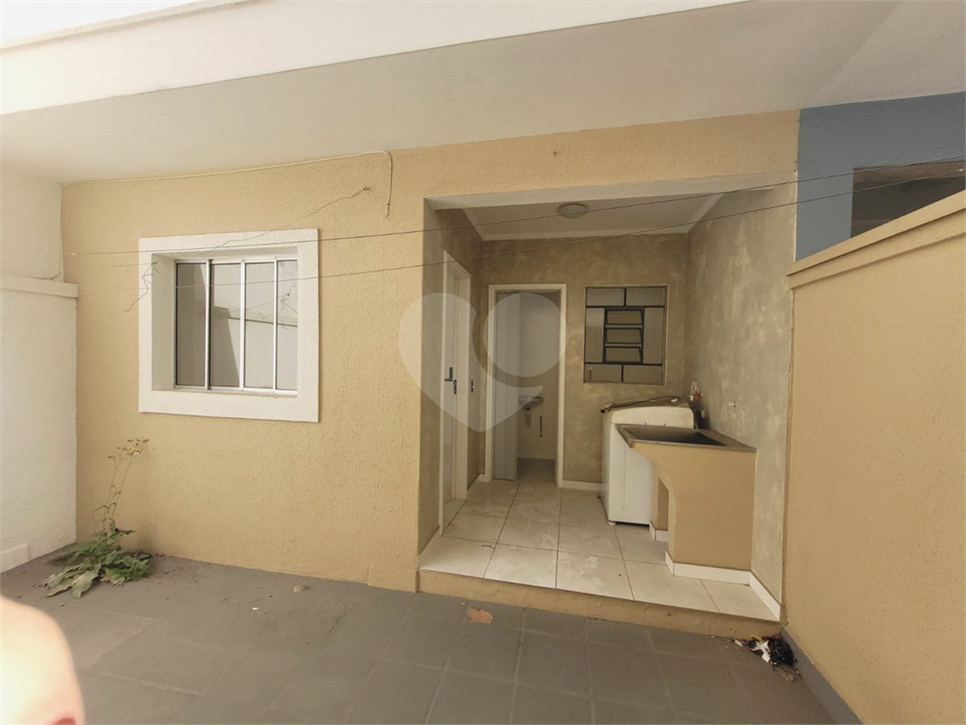Casa à venda com 3 quartos, sendo 1 suíte, em Parque Maria Domitila, São Paulo, SP