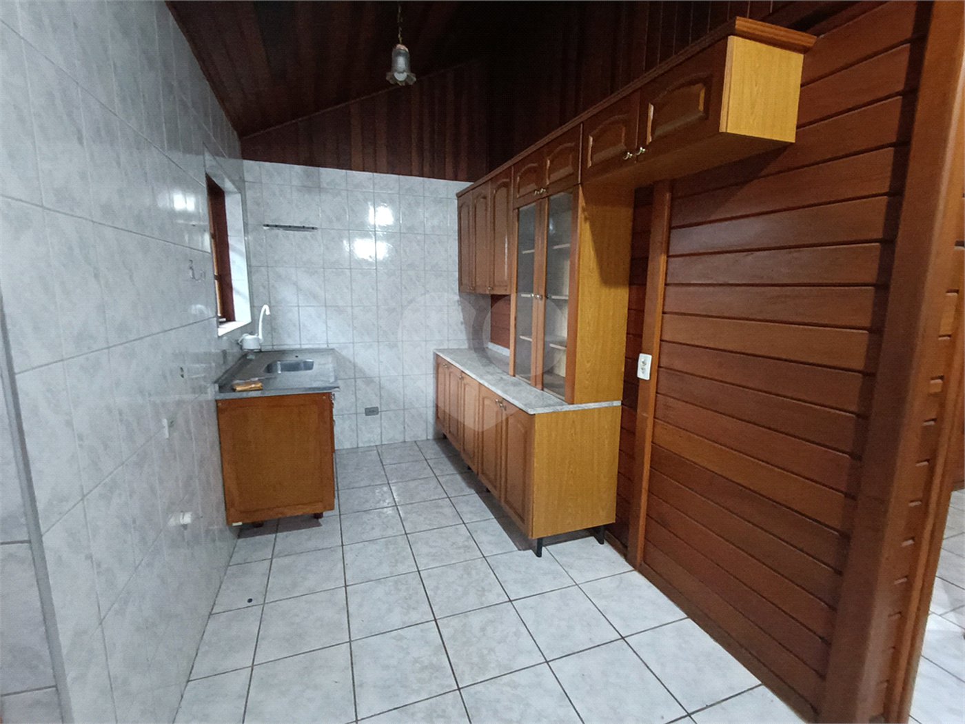 Casa à venda com 3 quartos, sendo 1 suíte,  em Jardim Villaça, São Roque, SP
