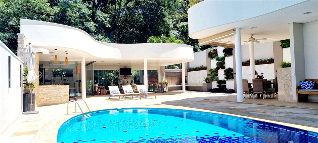 Casa à venda com 5 suítes no condomínio Terras de Vinhedo, Vinhedo - SP