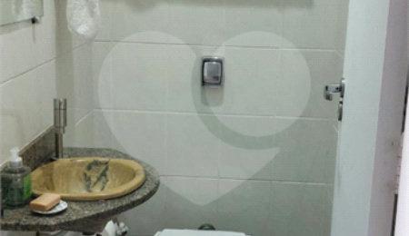 Apartamento à venda com 3 quartos, sendo 1 suíte, em Pitangueiras, Guarujá, SP