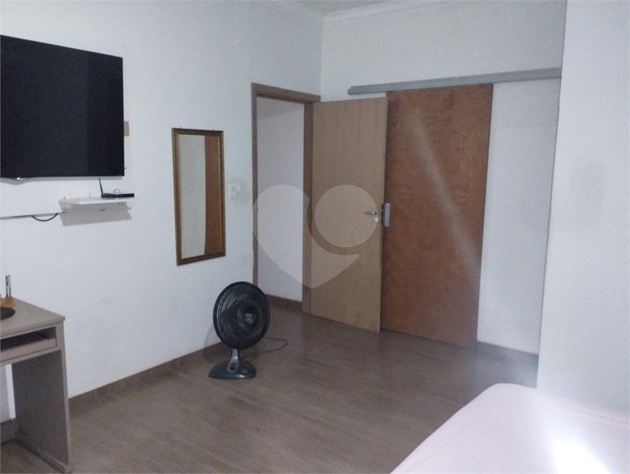 Casa à venda com 6 quartos, sendo 4 suítes, no condomínio Chácara Hipica, Ribeirão Preto - SP
