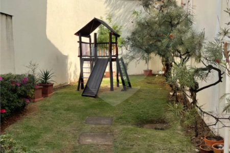 Casa à venda com 3 quartos, sendo 1 suíte, no condomínio Villas de São Francisco, São Paulo - SP