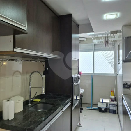 Oportunidade na Vila Leopoldina! Imóvel de 69m2, com 3 dorm., sendo 1 suíte, 2 banheiros, sala, cozinha e 2 vagas. Com ar condicionado em 2 dorm.