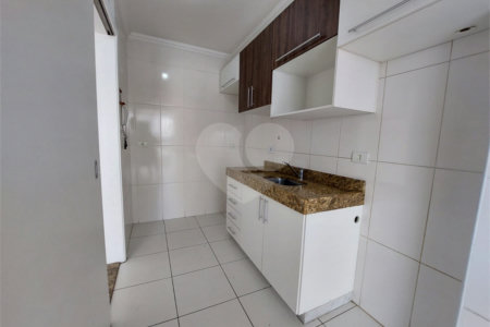 Apartamento para alugar com 2 quartos, sendo 1 suíte, em Parque São Domingos, São Paulo, SP