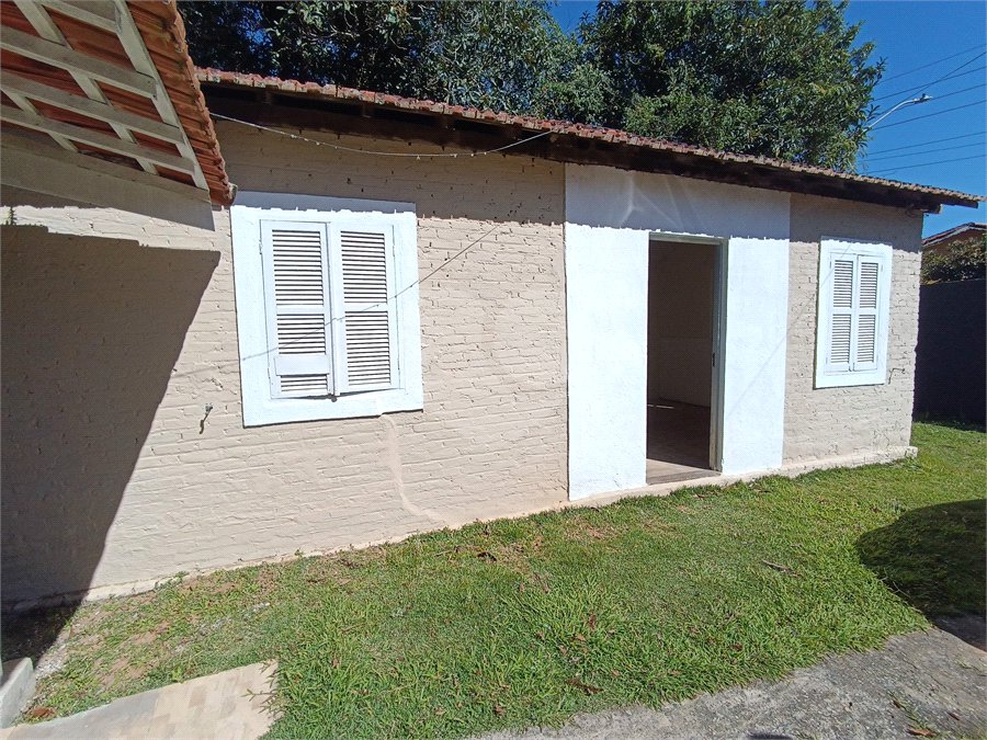 Chácara à venda com 4 quartos, sendo 1 suíte, em Vila Vilma (mailasqui), São Roque, SP