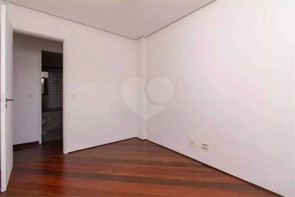 Cobertura à venda ou para alugar com 3 quartos, sendo 1 suíte,  em Vila Clementino, São Paulo, SP