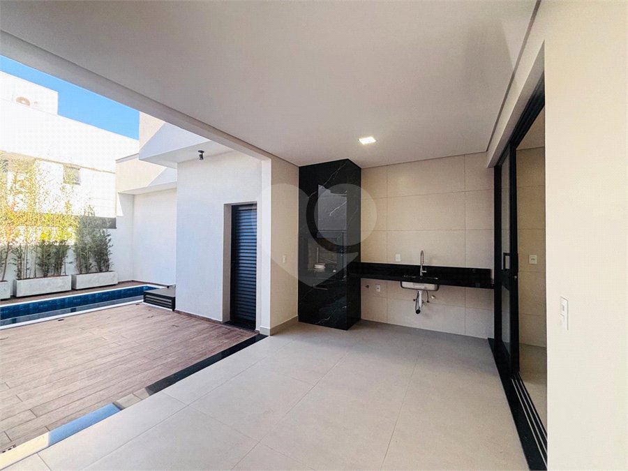 Casa à venda com 3 suítes no condomínio Residencial Chácara Ondina, Sorocaba - SP