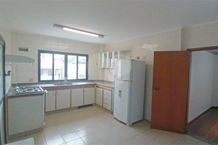 Apartamento à venda com 3 suítes no Centro, Vinhedo, SP