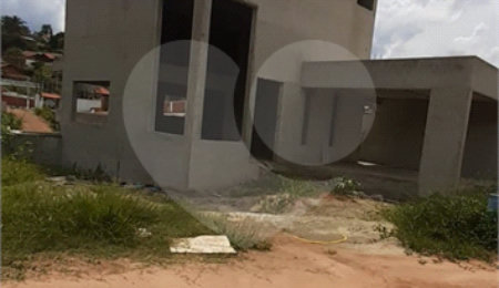 Sobrado à venda com 3 quartos, sendo 1 suíte, em Jardim Centenário, Atibaia, SP
