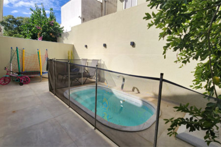 Casa à venda com 3 quartos, sendo 1 suíte,  no condomínio Villa Campolim, Sorocaba - SP