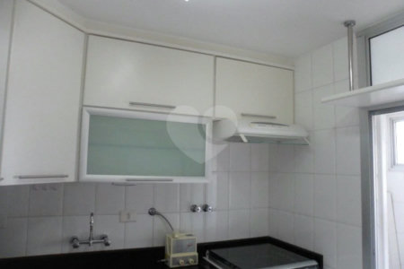 Apartamento à venda com 3 quartos, sendo 1 suíte,  em Santana, São Paulo, SP