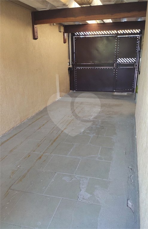 Casa à venda com 4 quartos, sendo 1 suíte, no condomínio Travessa Jacob,38, São Paulo - SP
