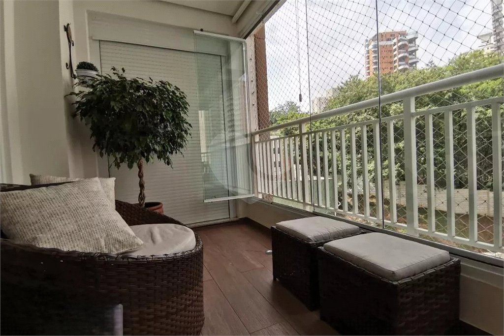 Apartamento à venda com 3 quartos, sendo 1 suíte, em Vila Suzana, São Paulo, SP