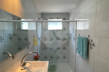Sobrado à venda com 3 quartos, sendo 1 suíte, em Santíssimo, Rio de Janeiro, RJ