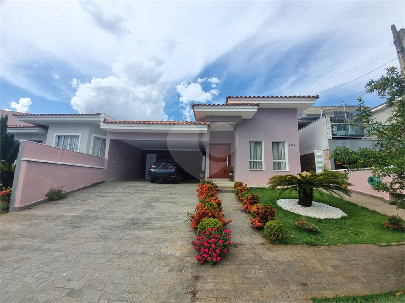 Casa à venda com 4 quartos, sendo 1 suíte,  no condomínio Ibiti do Paço, Sorocaba - SP