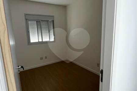 Apartamento à venda com 3 quartos, sendo 2 suítes, em Parque Reboucas, São Paulo, SP