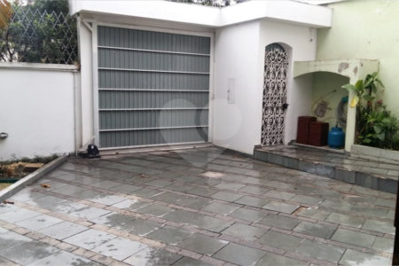 Sobrado à venda com 4 suítes em Vila Albertina, São Paulo, SP