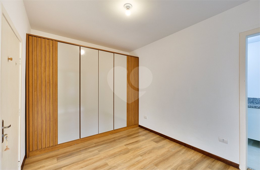 Casa para alugar com 5 quartos, sendo 3 suítes,  em Chácara Monte Alegre, São Paulo, SP