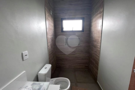 Casa à venda com 4 suítes no condomínio Village Saint Charbel, Araçoiaba da Serra - SP