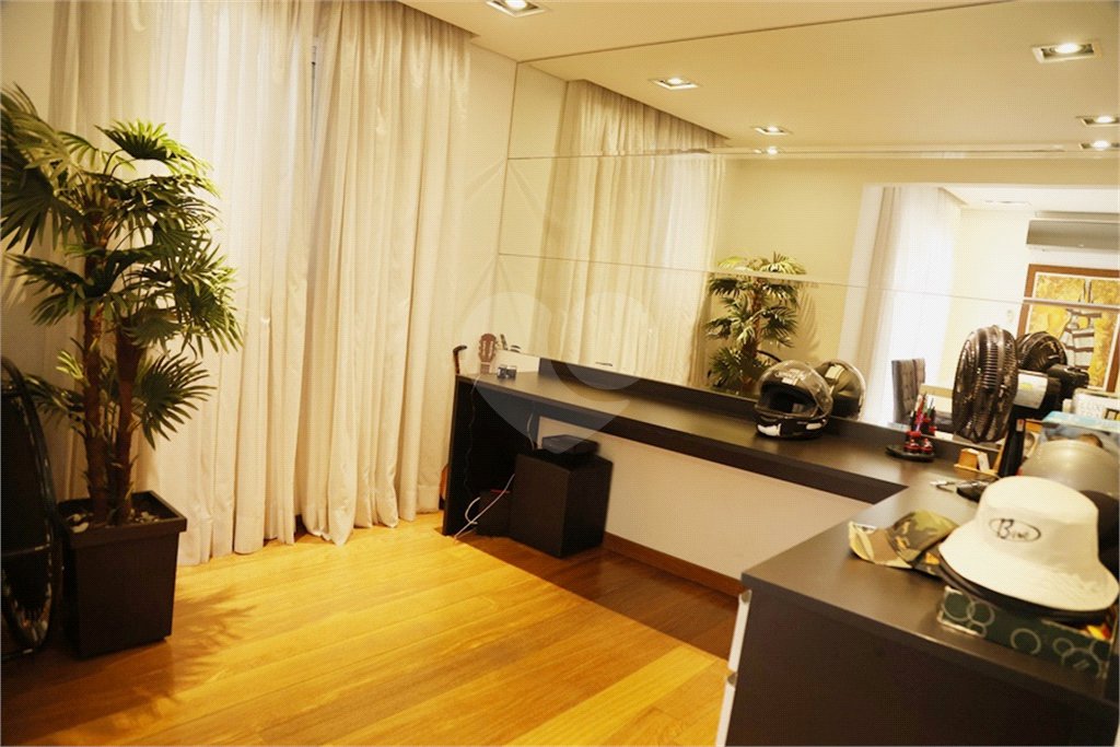 Apartamento à venda com 3 quartos, sendo 2 suítes, em Santana, São Paulo, SP