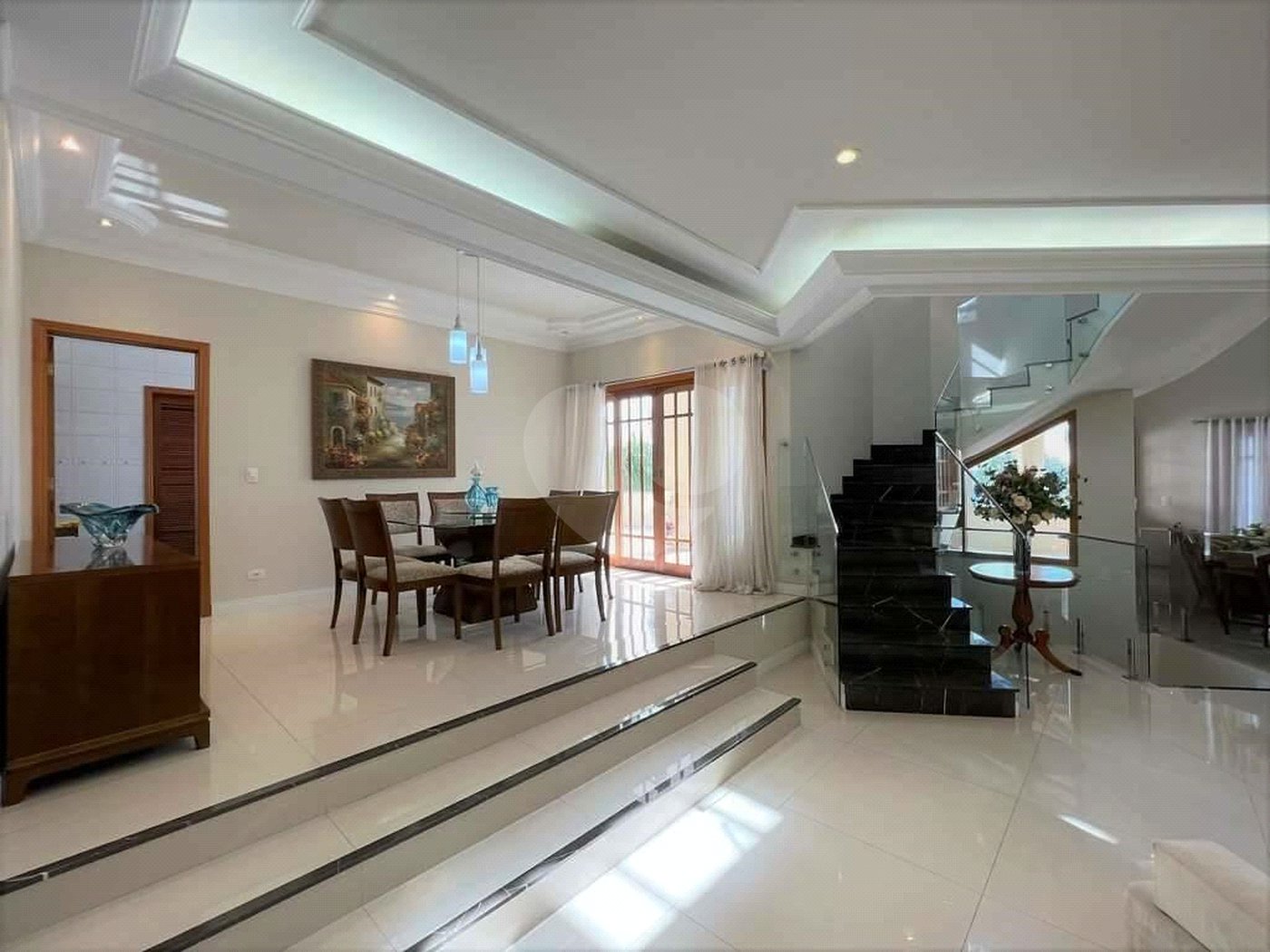 Casa à venda com 4 quartos, sendo 3 suítes, em Jardim Passárgada I, Cotia, SP