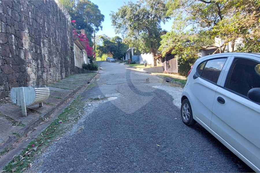 Terreno à venda no condomínio Alpes da Cantareira, Mairiporã - SP
