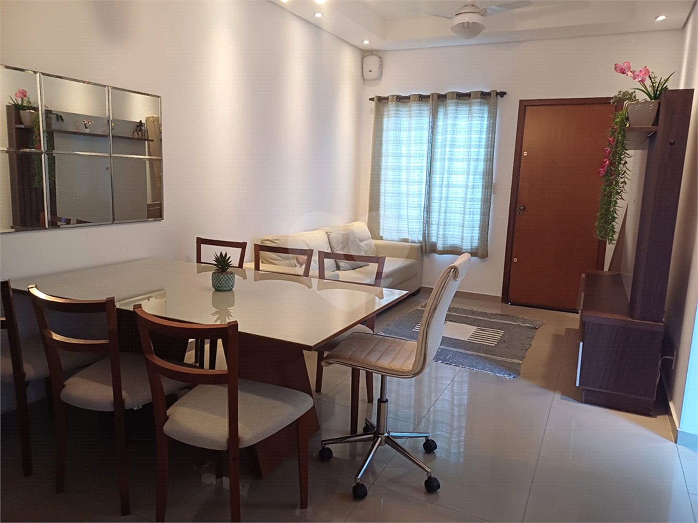 Casa à venda com 2 quartos em Parque Esmeralda, Sorocaba, SP