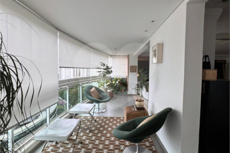 Apartamento à venda com 3 suítes em Vila Andrade, São Paulo, SP