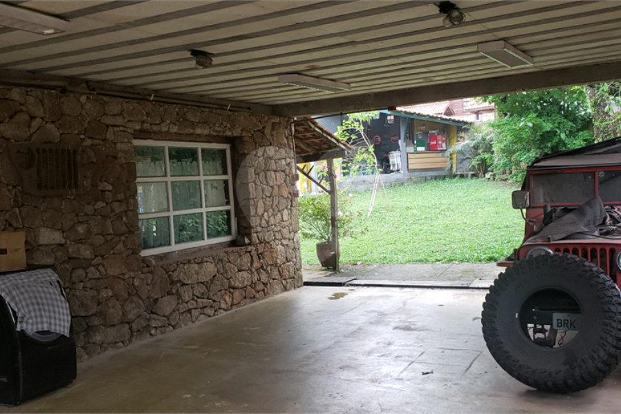 Casa à venda com 4 quartos, sendo 1 suíte, em Serra da Cantareira, Mairiporã, SP