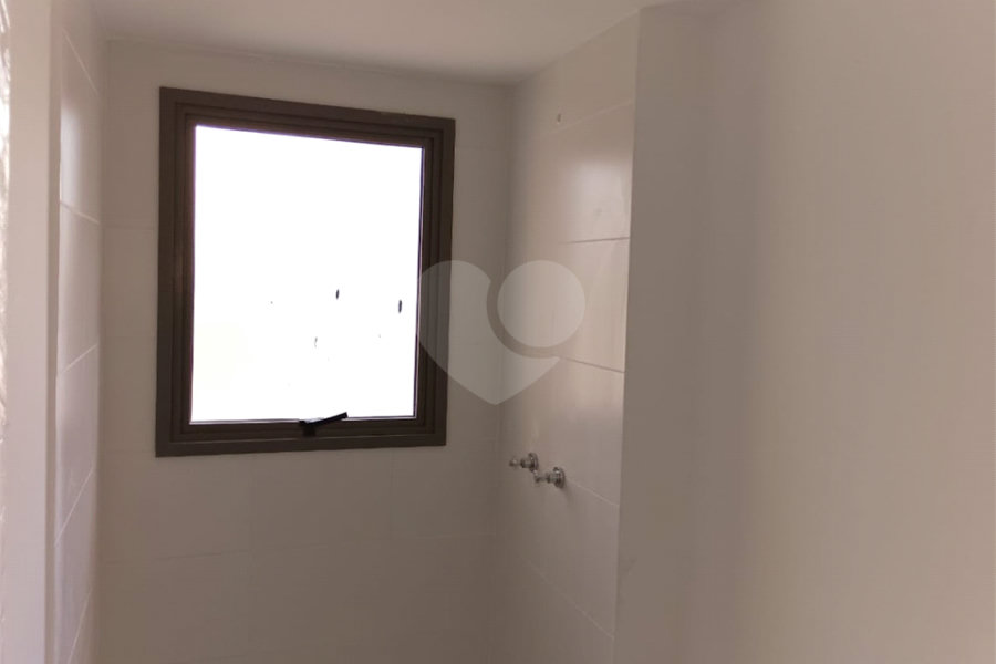Apartamento à venda com 2 quartos em Santo Amaro, São Paulo, SP