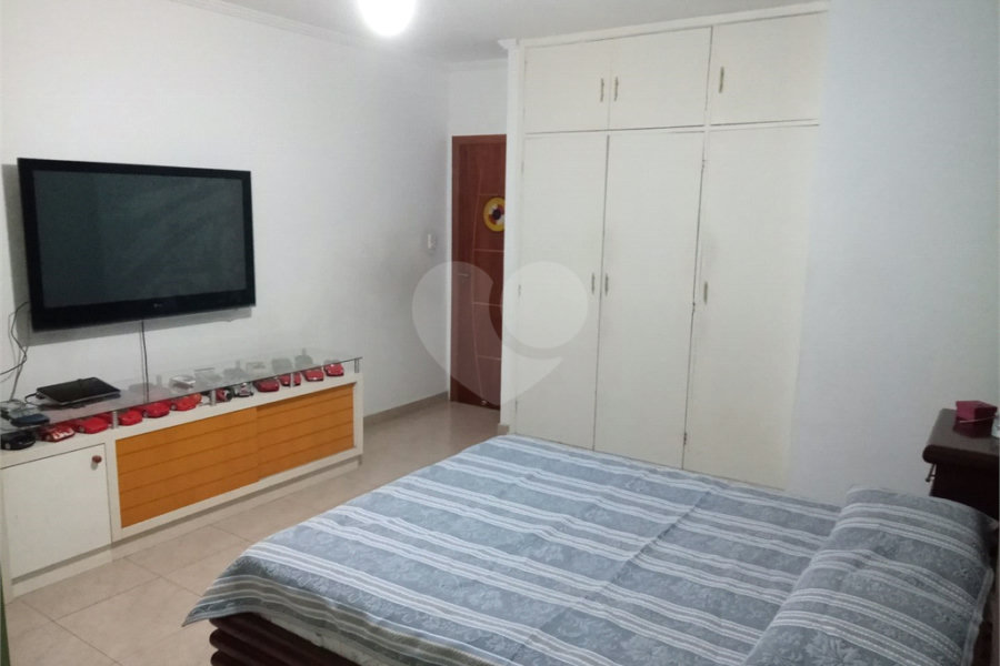 Sobrado à venda com 3 quartos, sendo 1 suíte, em Saúde, São Paulo, SP