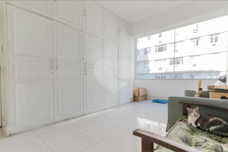 Apartamento à venda com 4 quartos, sendo 1 suíte,  em Copacabana, Rio de Janeiro, RJ