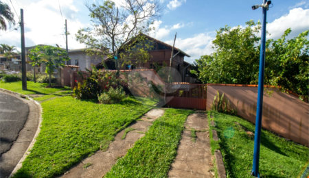 Casa à venda com 3 quartos, sendo 1 suíte,  em Jardim Villaça, São Roque, SP