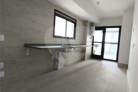 Apartamento à venda ou para alugar com 3 suítes em Água Branca, São Paulo, SP