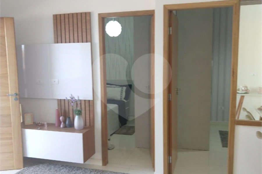 Casa à venda com 2 quartos no condomínio João de Ledesma, São Paulo - SP