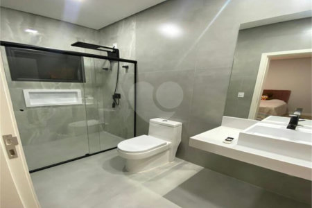 Casa à venda com 3 quartos, sendo 1 suíte,  no condomínio Residencial Mantova, Indaiatuba - SP