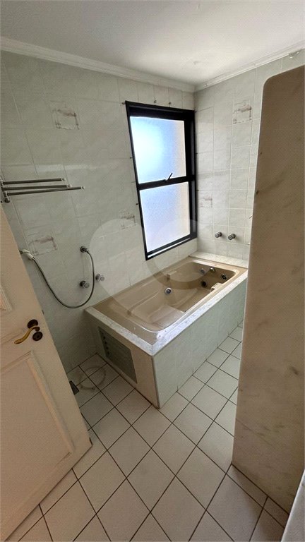 Apartamento à venda com 3 quartos, sendo 1 suíte, no Centro, Jundiaí, SP