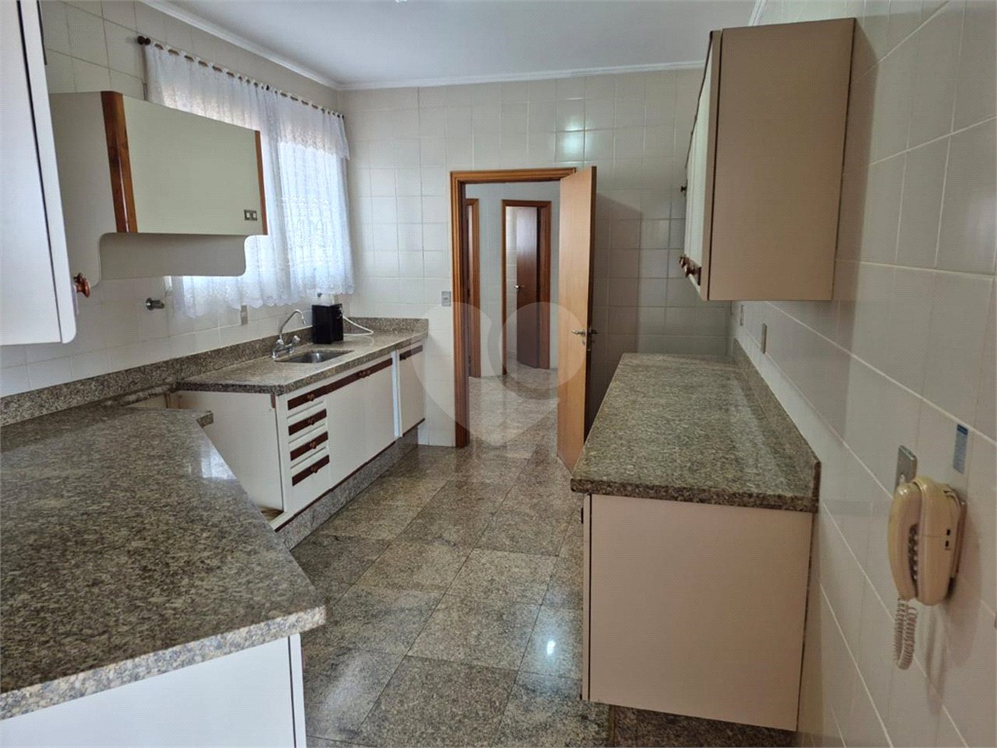Apartamento à venda ou para alugar com 3 quartos, sendo 1 suíte, no Centro, Araraquara, SP