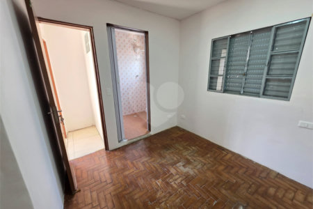 Sobrado à venda com 4 quartos, sendo 1 suíte,  em Rio Pequeno, São Paulo, SP