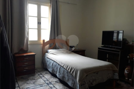 Sobrado à venda com 3 quartos, sendo 1 suíte,  em Esplanada Mendes Moraes, São Roque, SP