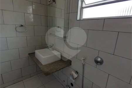 Sobrado à venda com 3 quartos, sendo 1 suíte,  em Parque da Lapa, São Paulo, SP