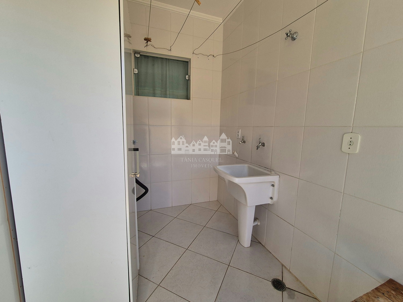 Casa à venda com 3 quartos, sendo 1 suíte, em Retiro das Fontes, Atibaia, SP