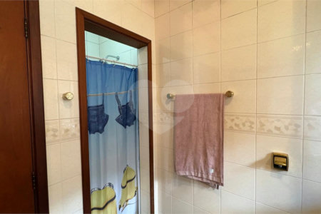 Casa à venda com 5 quartos, sendo 2 suítes,  no condomínio Village D'avignon, Sorocaba - SP
