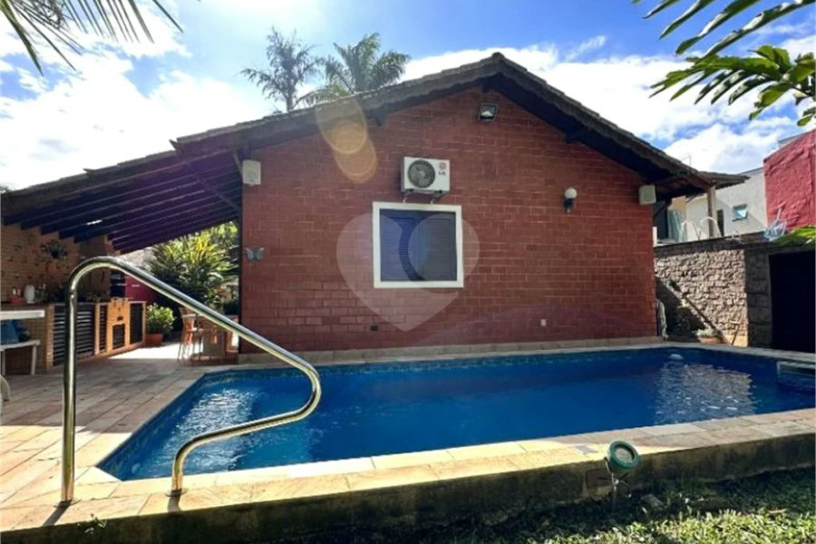 Casa à venda com 3 quartos, sendo 2 suítes,  em Riviera de São Lourenço, Bertioga, SP