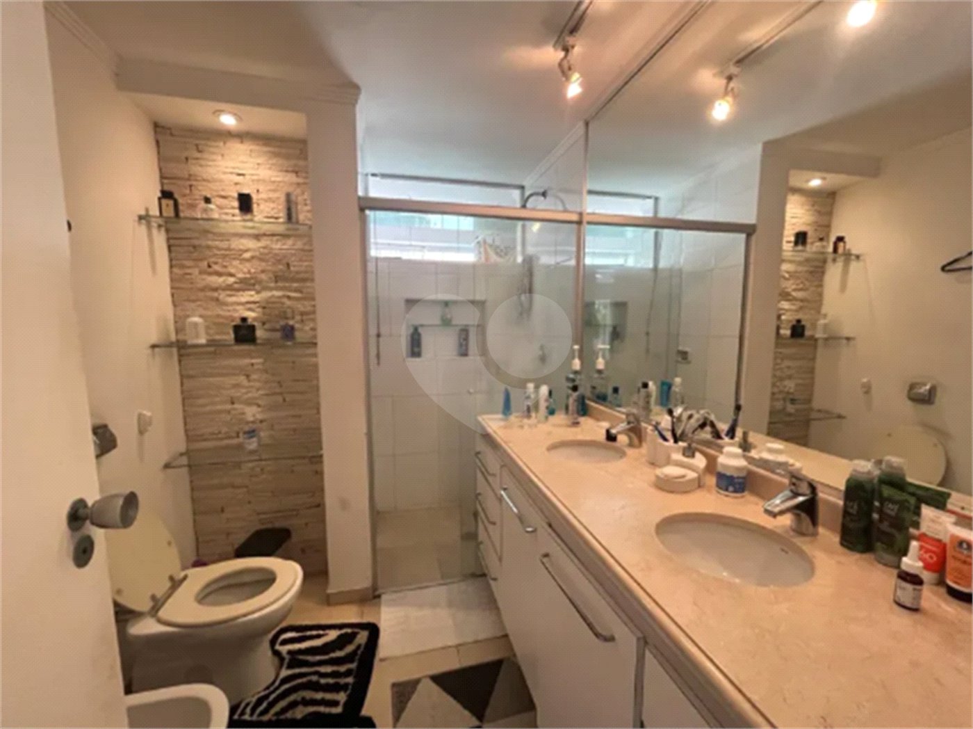 Apartamento à venda com 2 quartos, sendo 1 suíte, em Cerqueira César, São Paulo, SP