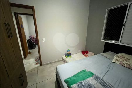 Apartamento à venda com 2 quartos em Vila Mazzei, Itapetininga, SP