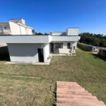 Casa à venda com 4 suítes no condomínio Village Saint Charbel, Araçoiaba da Serra - SP