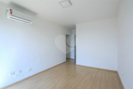 Apartamento locação Alto da Boa Vista próximo Jardim Marajoara.