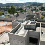 Residencial Tremembe Casa Linda - 255 mts - 04 dormit sendo 02 suites , 5 wcs - 04 vagas