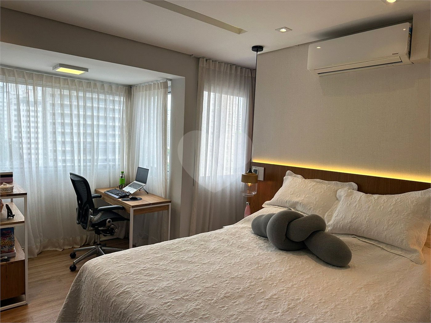 Apartamento à venda com 2 suítes em Planalto Paulista, São Paulo, SP